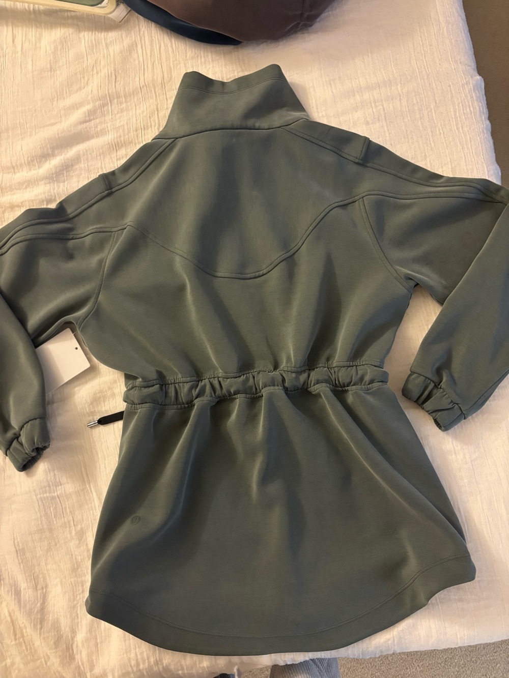 Lululemon Cinch waist Softstreme zip jacket - Picture 3 of 8